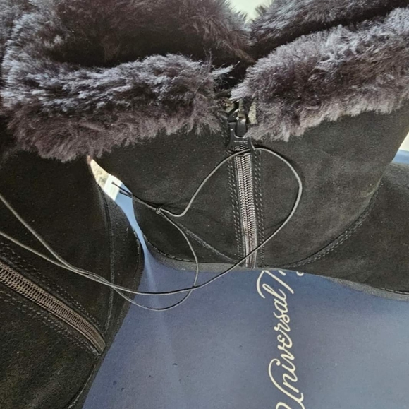 NEW,Universal Thread Genuine Leather Women's Size 10 Boots, 1 PAIR For 10.00 - Picture 3 of 7